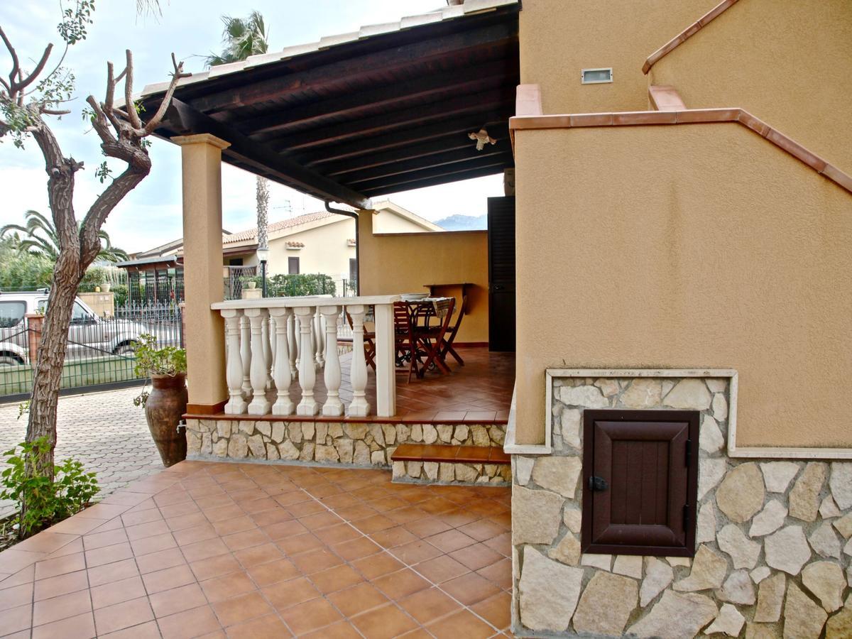 Villa Torre Roccella Campofelice Di Roccella Luaran gambar