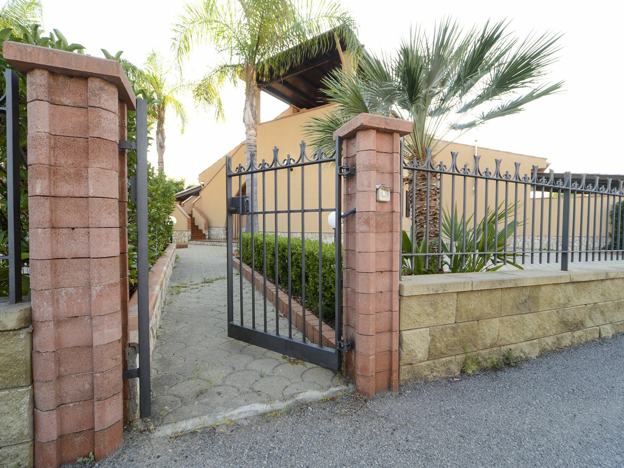 Villa Torre Roccella Campofelice Di Roccella Luaran gambar